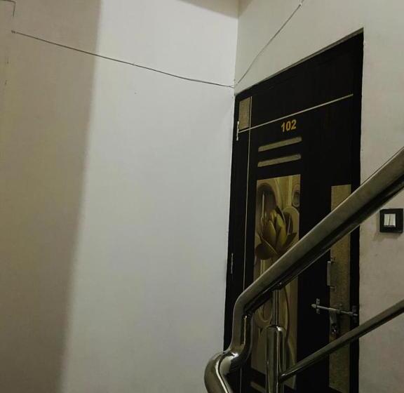 پانسیون Sharma Hotel Run By Shivalaya