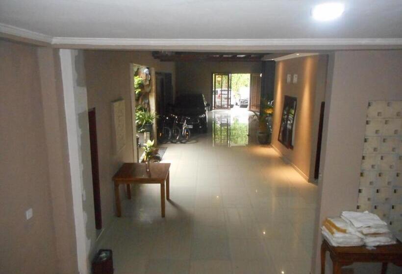 펜션 Suci Amerta Guest House