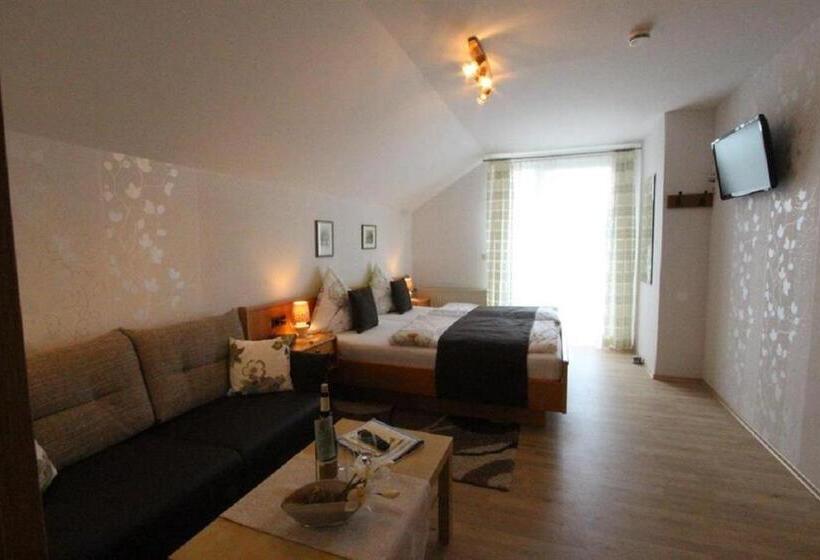 펜션 Wein  Und Gästehaus Lentes