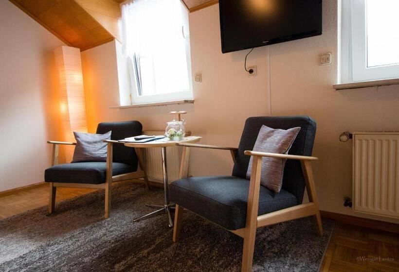 펜션 Wein  Und Gästehaus Lentes