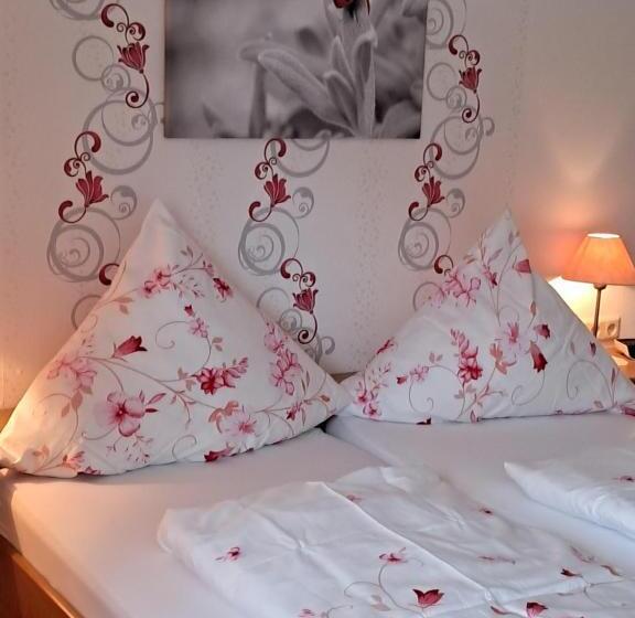 펜션 Wein  Und Gästehaus Lentes