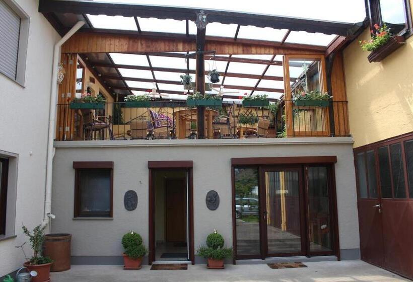 ペンション Wein  Und Gästehaus Lentes