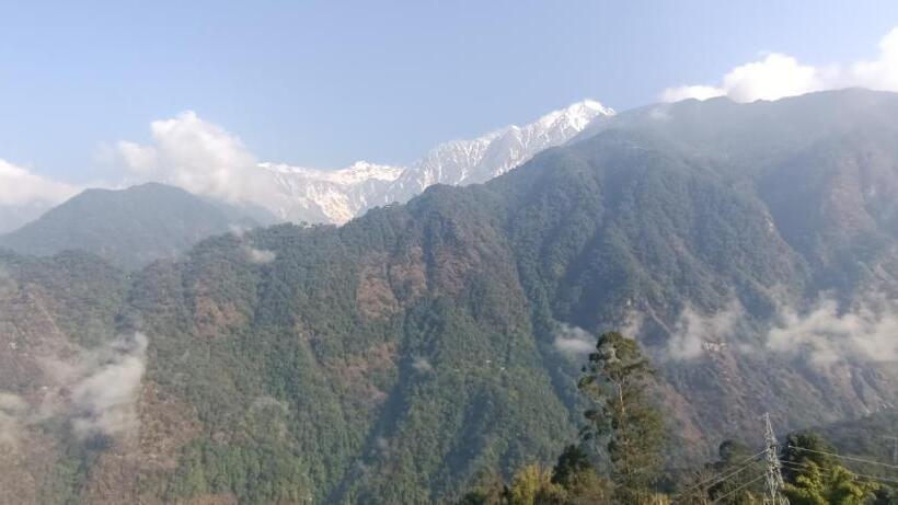 Singhik Hotel Kanchen View