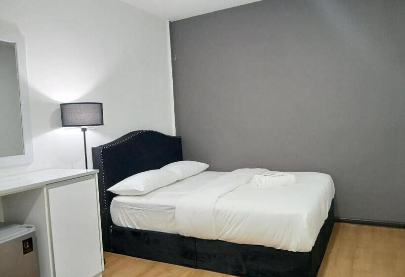 Tz Satellite Hotel, Kota Bharu