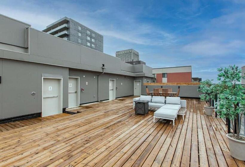 Westview Luxury Suites