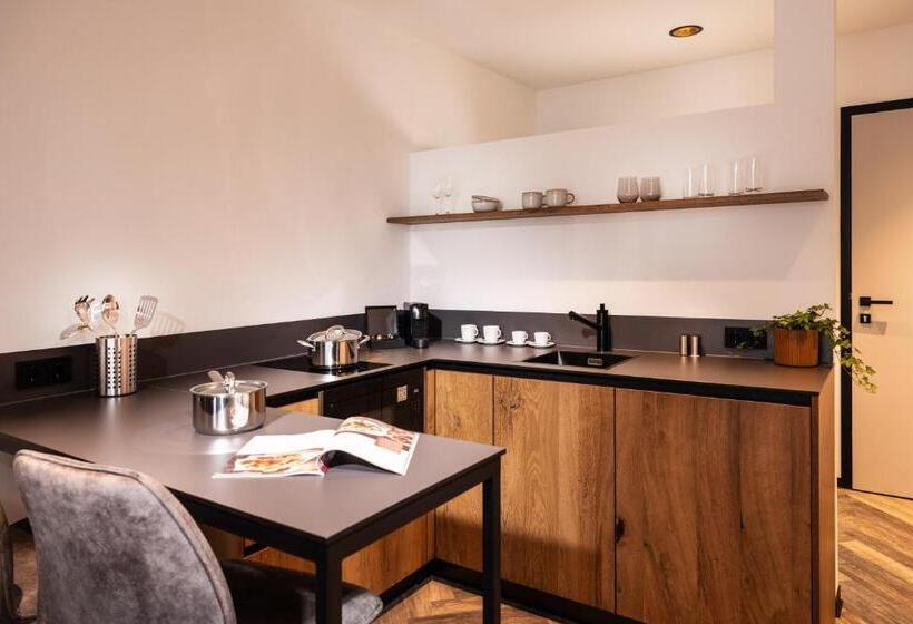 Zeit Und Raum Hotel   Self Check In