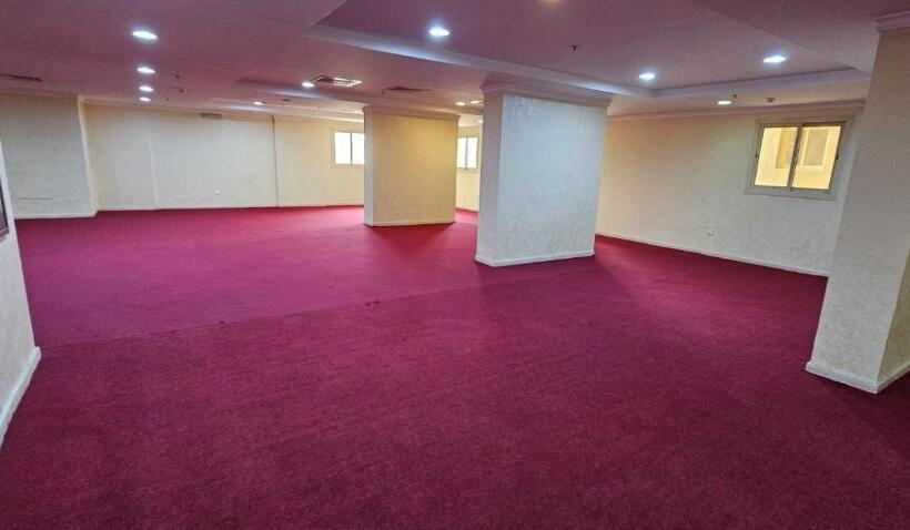 فندق إي دبليو جي النزهة متوفر توصيل مجاني للحرم