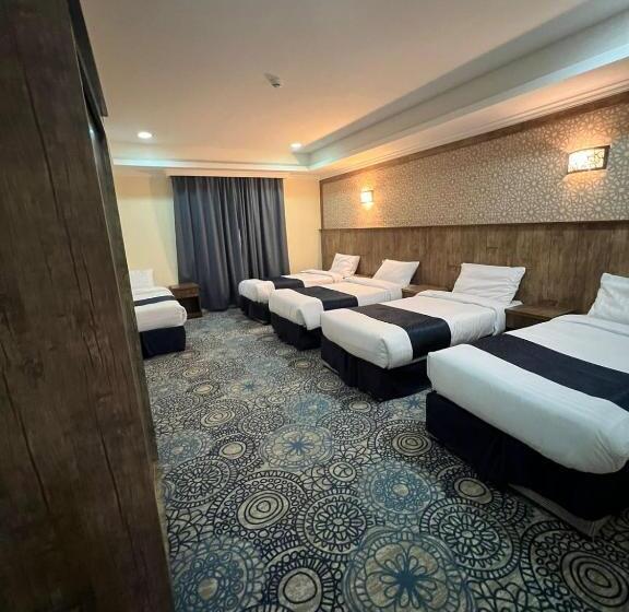 فندق إي دبليو جي النزهة متوفر توصيل مجاني للحرم