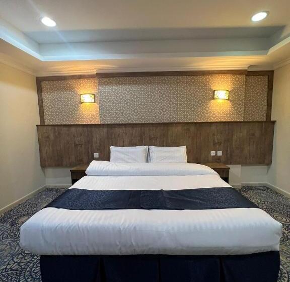 فندق إي دبليو جي النزهة متوفر توصيل مجاني للحرم