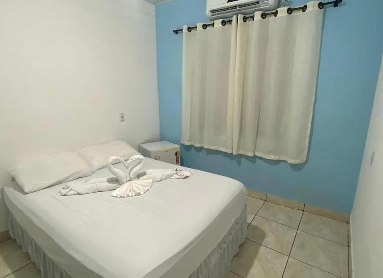 ユースホステル Pousada Bom Preço