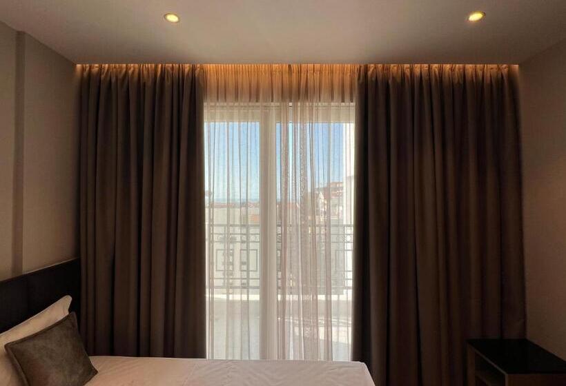 Coastline Luxury Apart