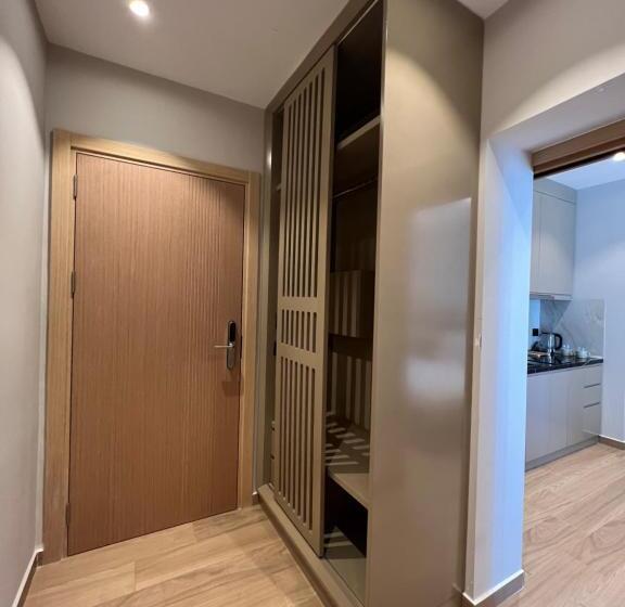 Coastline Luxury Apart