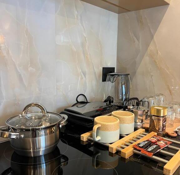 Coastline Luxury Apart