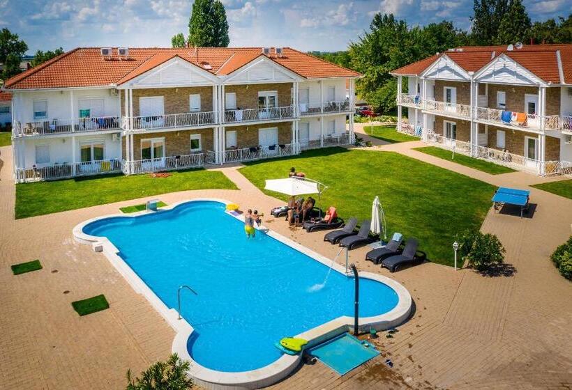 Aranyszarvas Panzió, étterem és Grillterasz