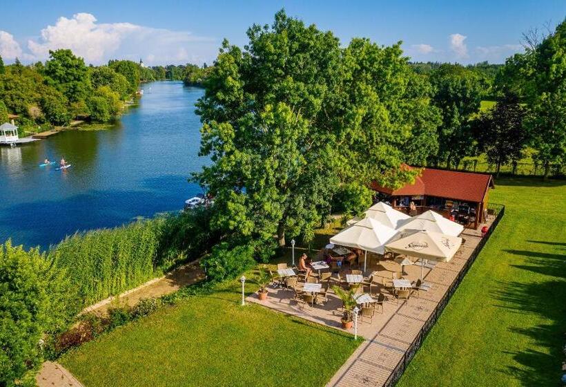 Aranyszarvas Panzió, étterem és Grillterasz