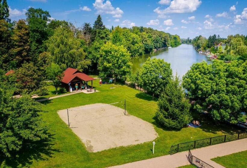 Aranyszarvas Panzió, étterem és Grillterasz