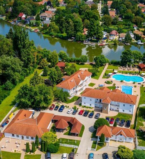 Aranyszarvas Panzió, étterem és Grillterasz