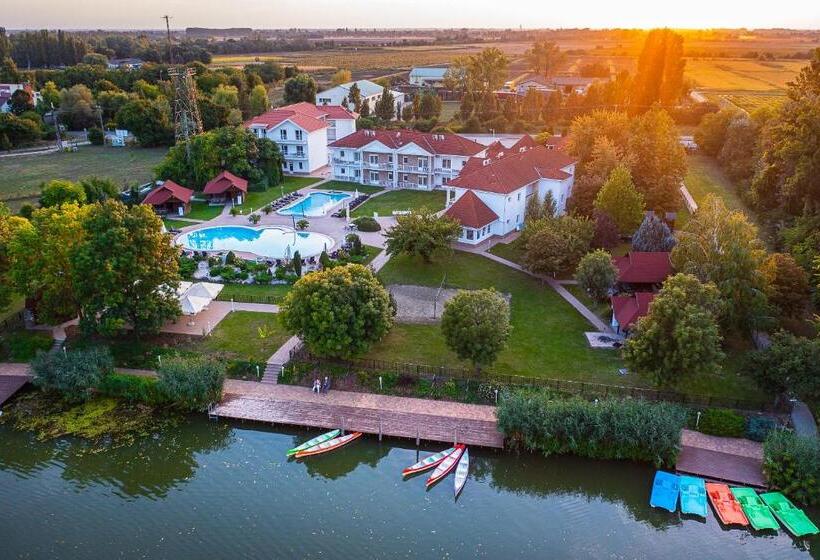 Aranyszarvas Panzió, étterem és Grillterasz