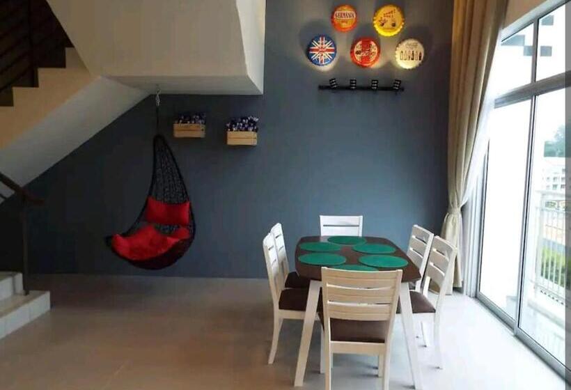 Barrington Square Apartment