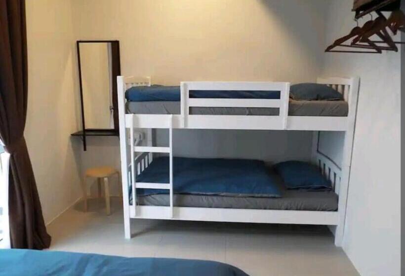 Barrington Square Apartment