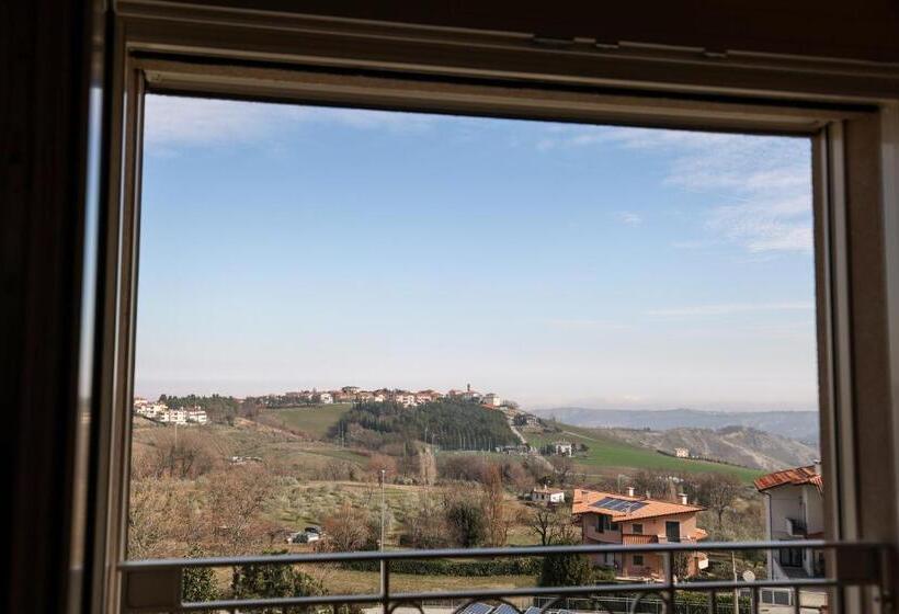 تختخواب و صبحانه Antica Colombaia