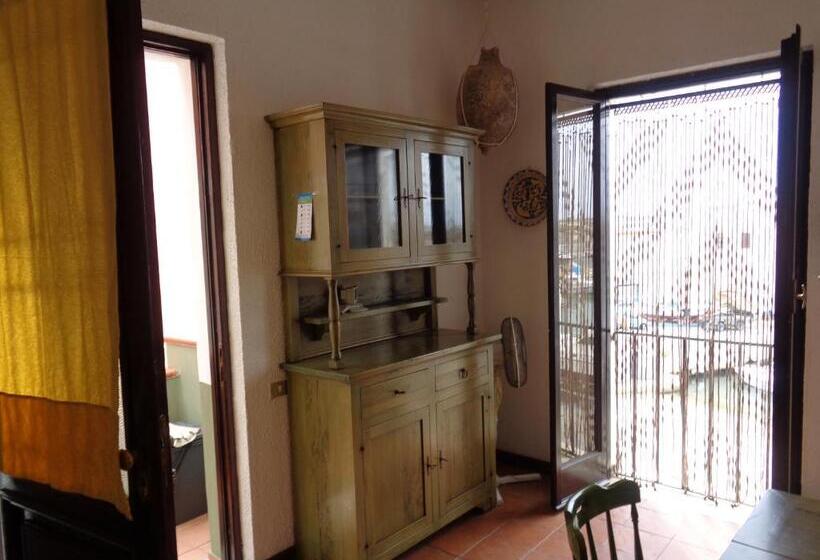 تختخواب و صبحانه Bb Lampedusa Cavaliere