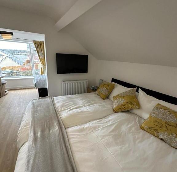 ベッドアンドブレックファースト The Highmead