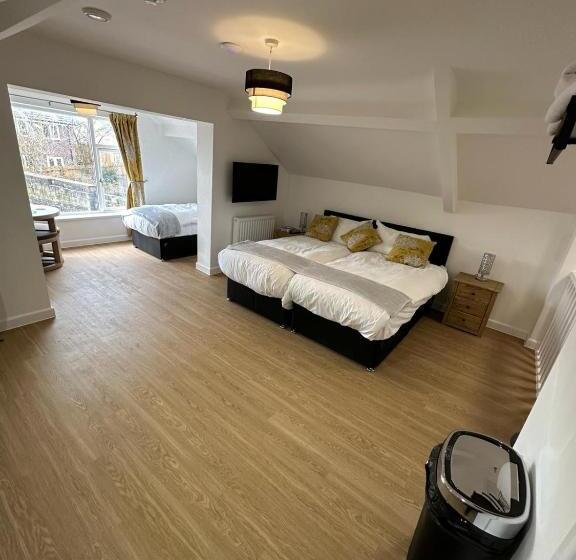 ベッドアンドブレックファースト The Highmead