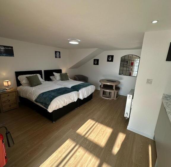 ベッドアンドブレックファースト The Highmead