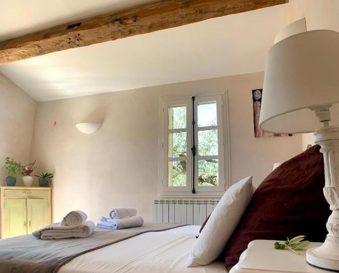 مبيت وإفطار La Rainette En Provence