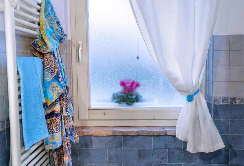 تختخواب و صبحانه Lillac Cottage