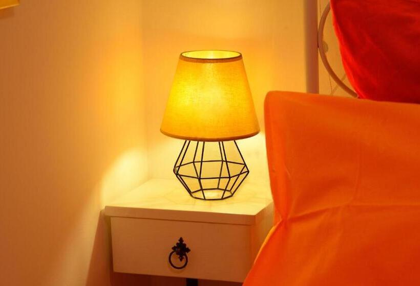 تختخواب و صبحانه Lillac Cottage