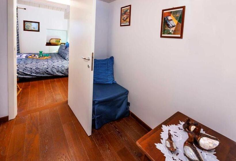 تختخواب و صبحانه Lillac Cottage