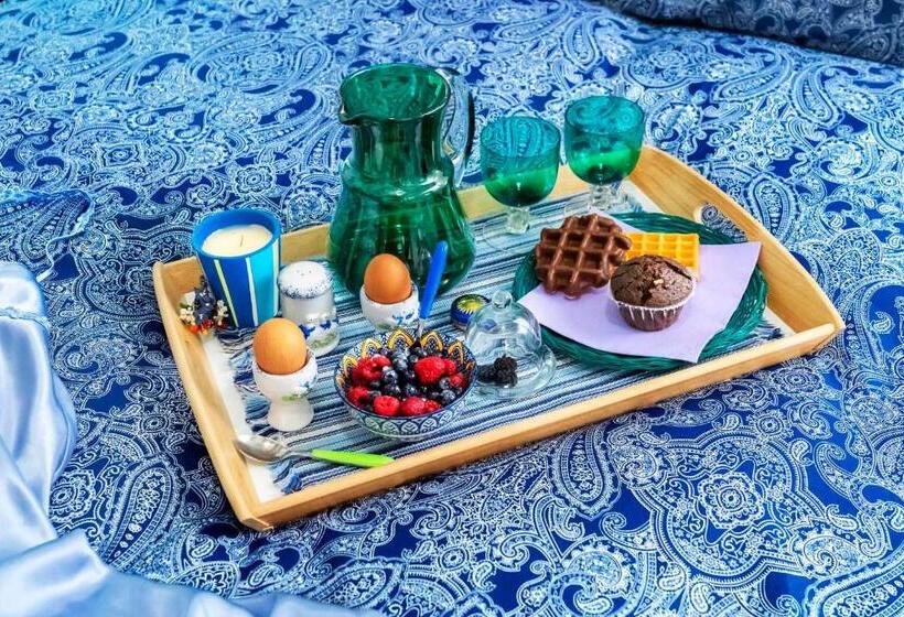 تختخواب و صبحانه Lillac Cottage