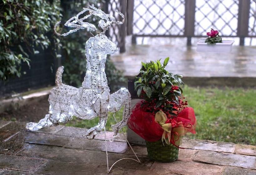 تختخواب و صبحانه Lillac Cottage