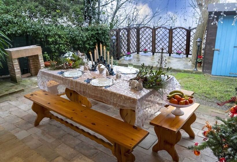 تختخواب و صبحانه Lillac Cottage