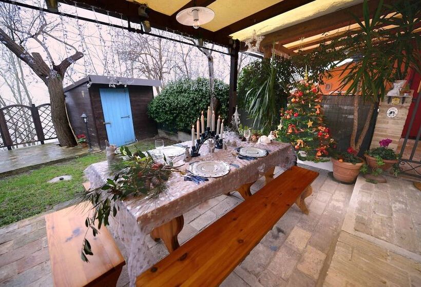 تختخواب و صبحانه Lillac Cottage