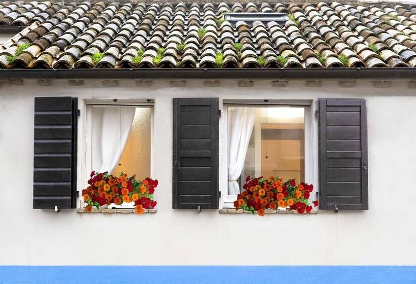 تختخواب و صبحانه Lillac Cottage