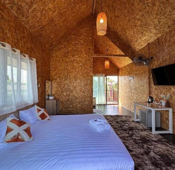 تختخواب و صبحانه Luxe Nan Terrace View King Room