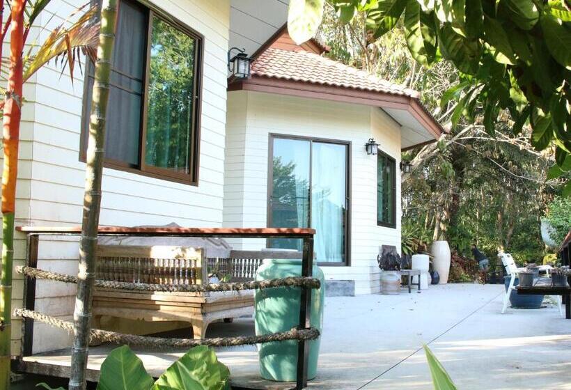 住宿加早餐  Navari Homestay