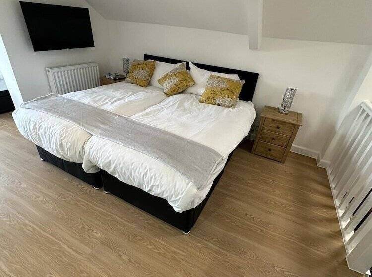 ベッドアンドブレックファースト The Highmead