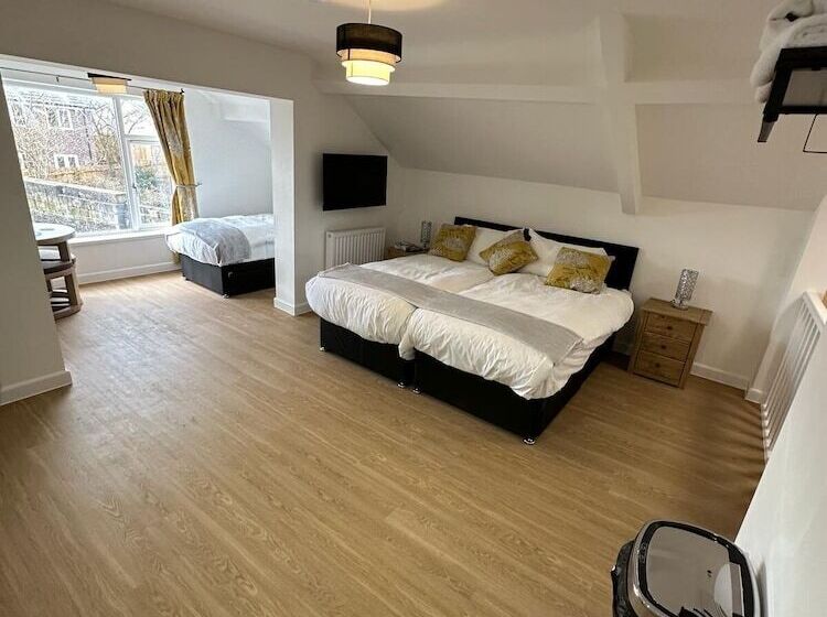 ベッドアンドブレックファースト The Highmead