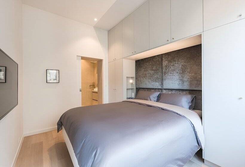 Downtown Brussels Splendor Suites