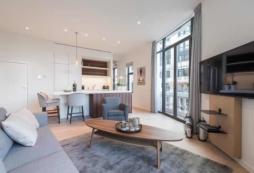 Downtown Brussels Splendor Suites