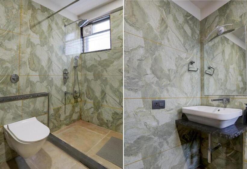 Collection O Hotel Meena Residency