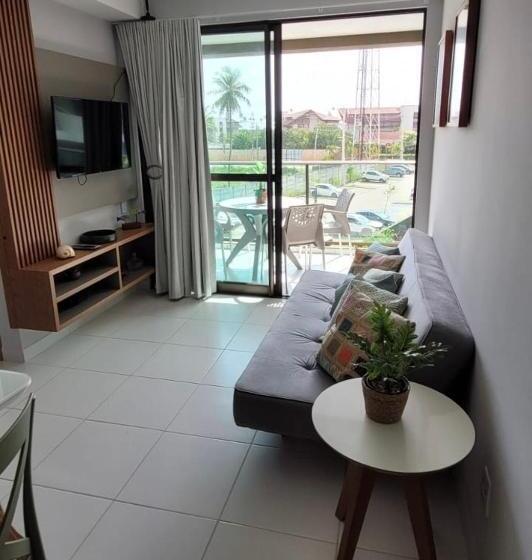 Flat Mana Beach Muro Alto