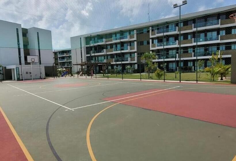 Flat Mana Beach Muro Alto