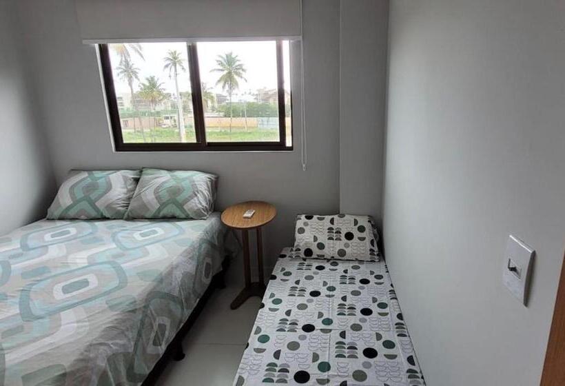 Flat Mana Beach Muro Alto