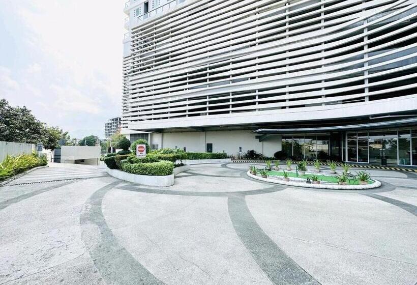 Group Friendly 2br Cebu Condo With Mall Access