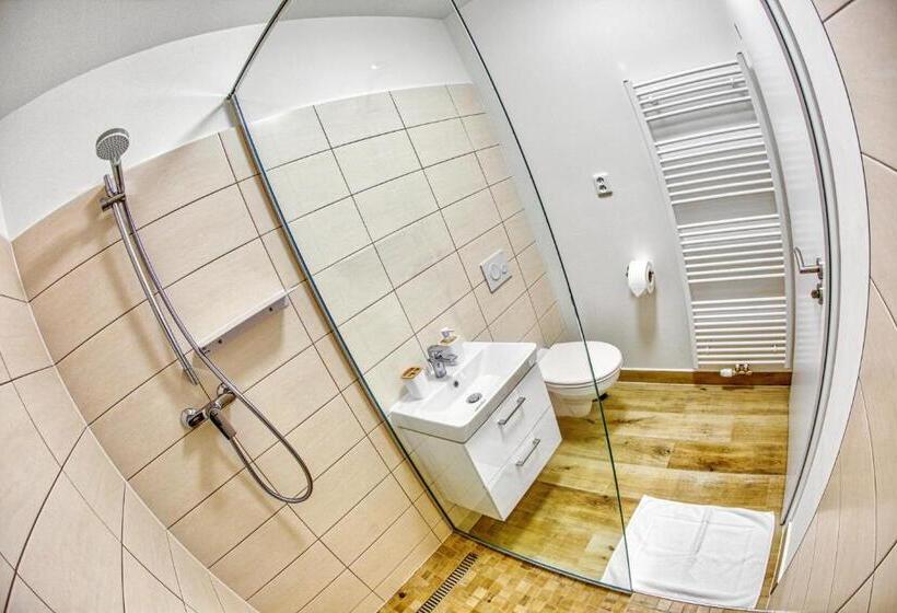 Отель A Restaurace Růže